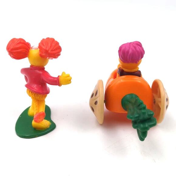 Vintage 1980’s Fraggle Rock PVC Red Figure w/Radish & Gobo in Carrot Car Henson - Picture 2 of 3